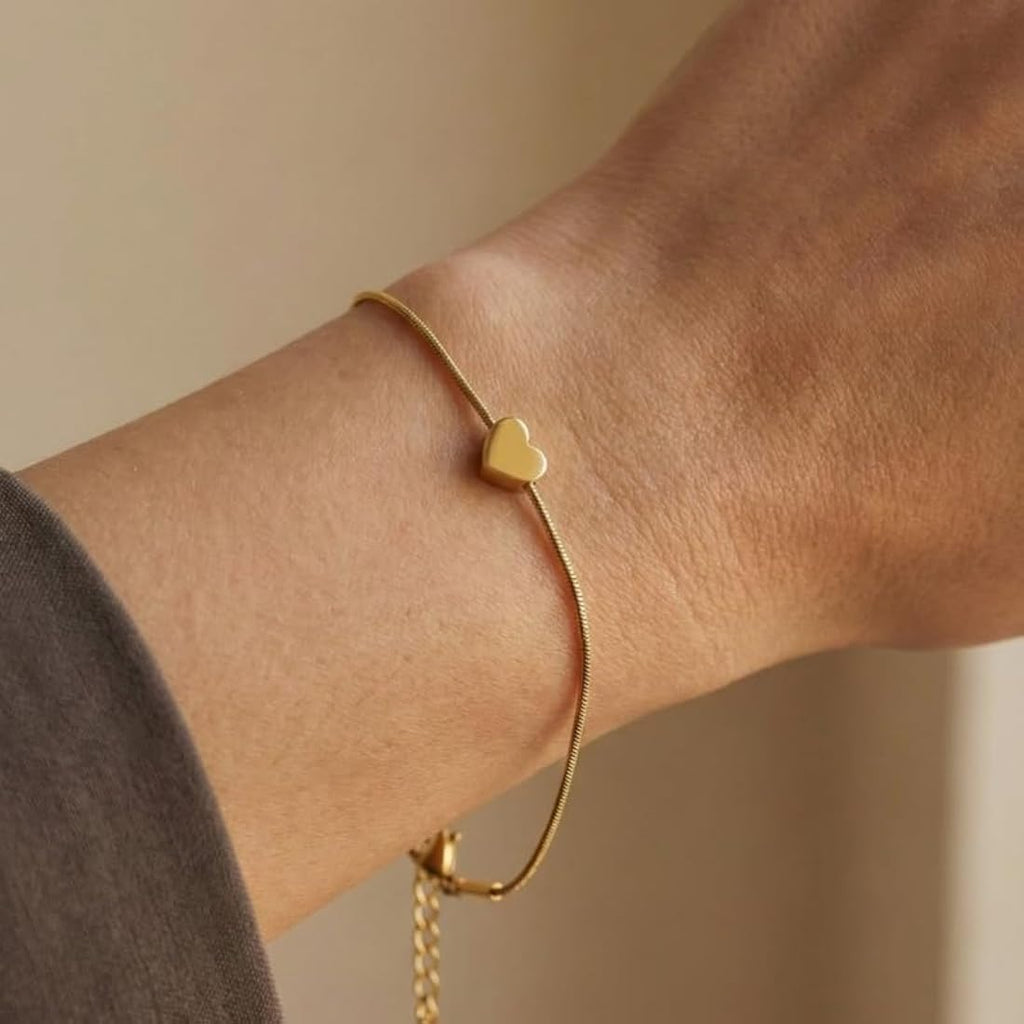 Amora Heart Bracelet – Gold Anti-Tarnish Minimal Charm Bracelet