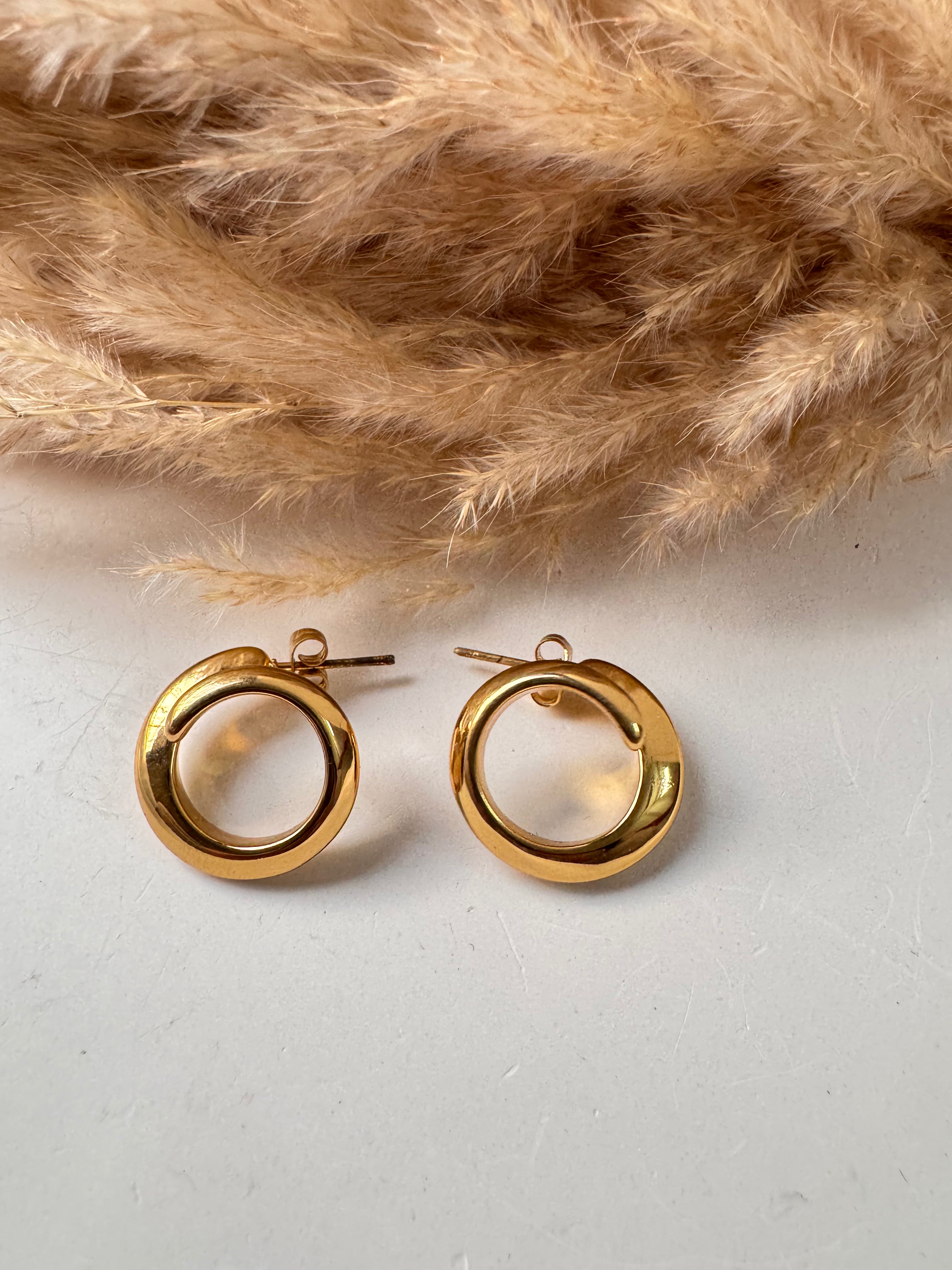 Abstract Loop Mini Hoop