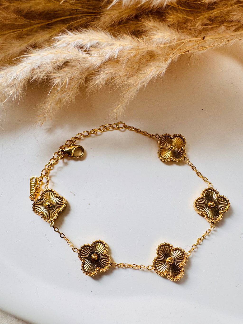 Clove  Bracelet-golden