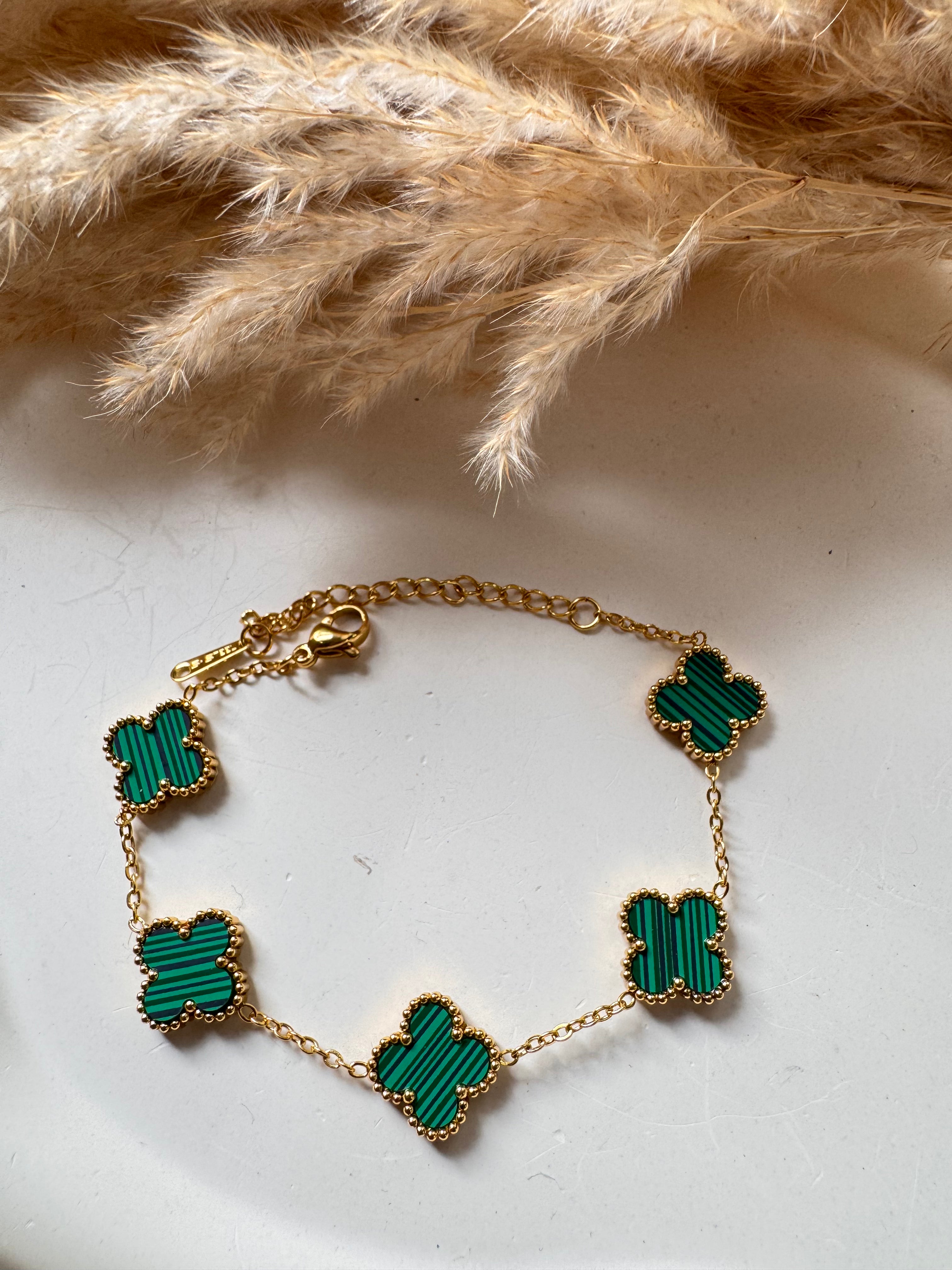 Emerald Clover Charm Bracelet (Green + Gold)
