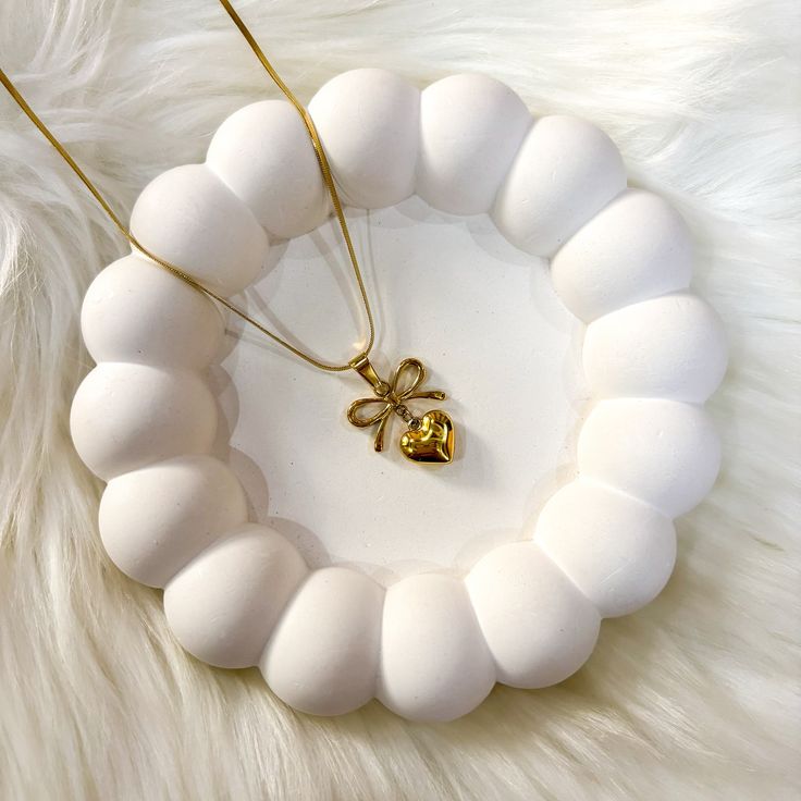 Bow & Heart Pendant Necklace