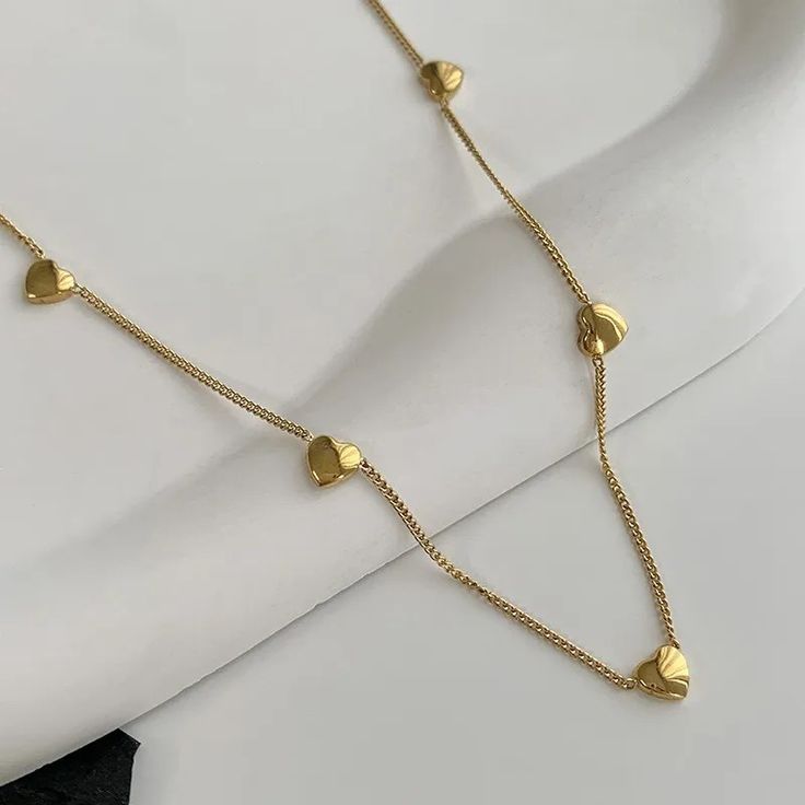 Mini Heart Station Necklace – Dainty Gold Anti-Tarnish Chain