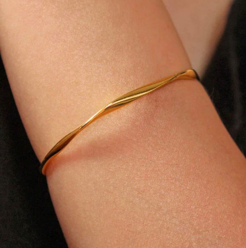 Twisted Gold Bangle