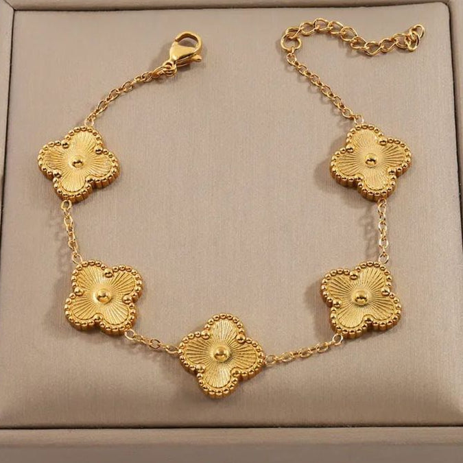 Clove  Bracelet-golden