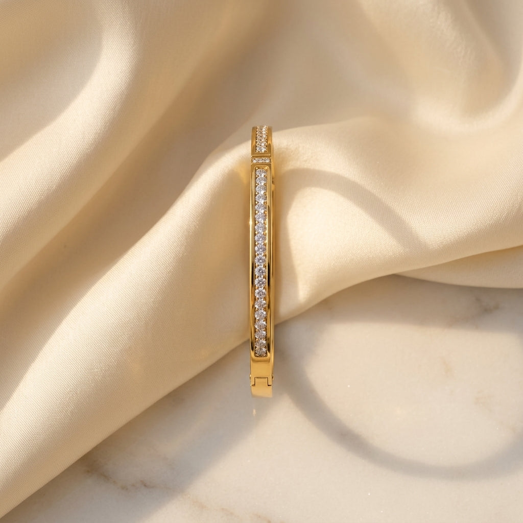 Éclat Crystal Bangle