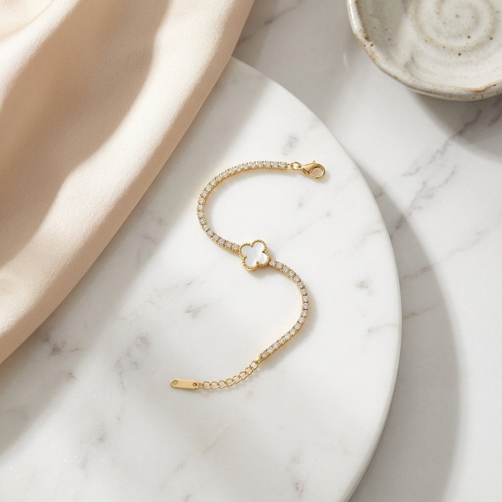 Clover Glow Bracelet