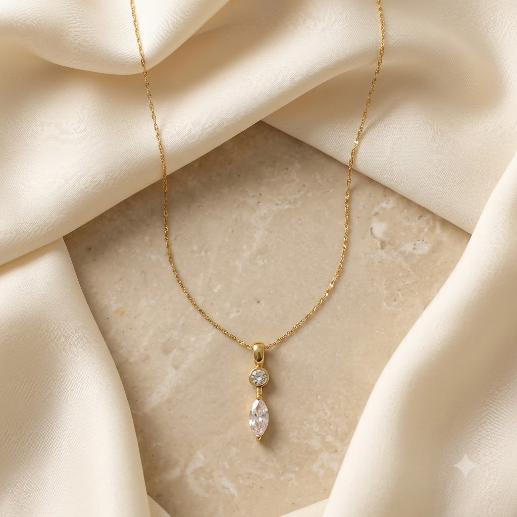 Elara Marquise Pendant Necklace