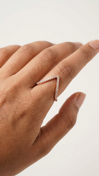 Nova Chevron Ring